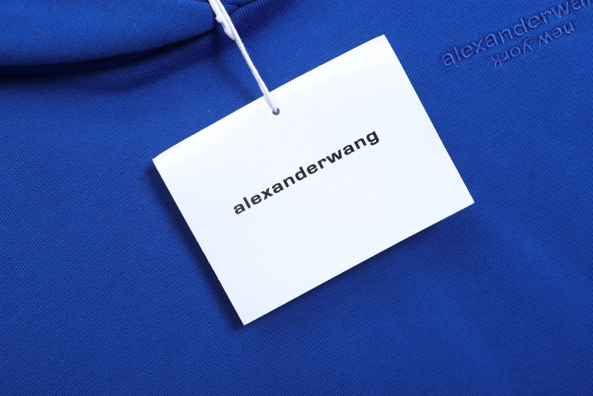 Quality 25802 ALEXANDER WANG 2025 New Arrival Retro Alexander Wang 2025 Series 20 ， 。 、 ，Wang ， Z 。 Series “ ” “ ” ， 。